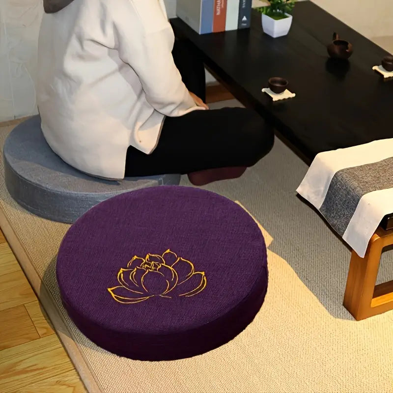 Lotus-Design Meditationsmatte aus lila Leinen